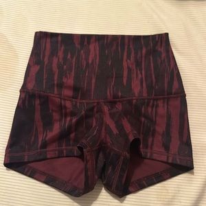 lululemon discontinued spandex shorts
